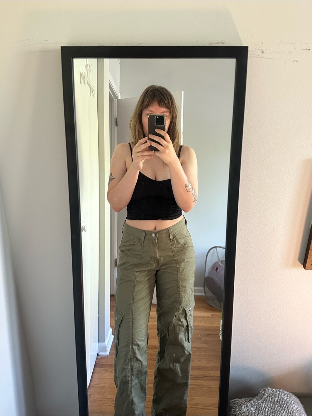 Levi’s SuperFlow Cargo Olive Pants